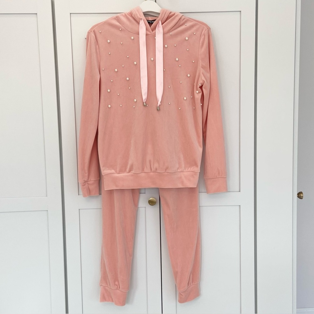Chicme Pink Velour Pearl Embellished Lounge Set Size M